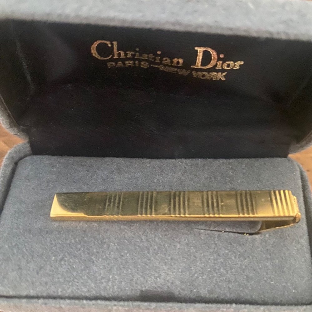 Christian Dior intake Tie Clip - Picture 2 of 5
